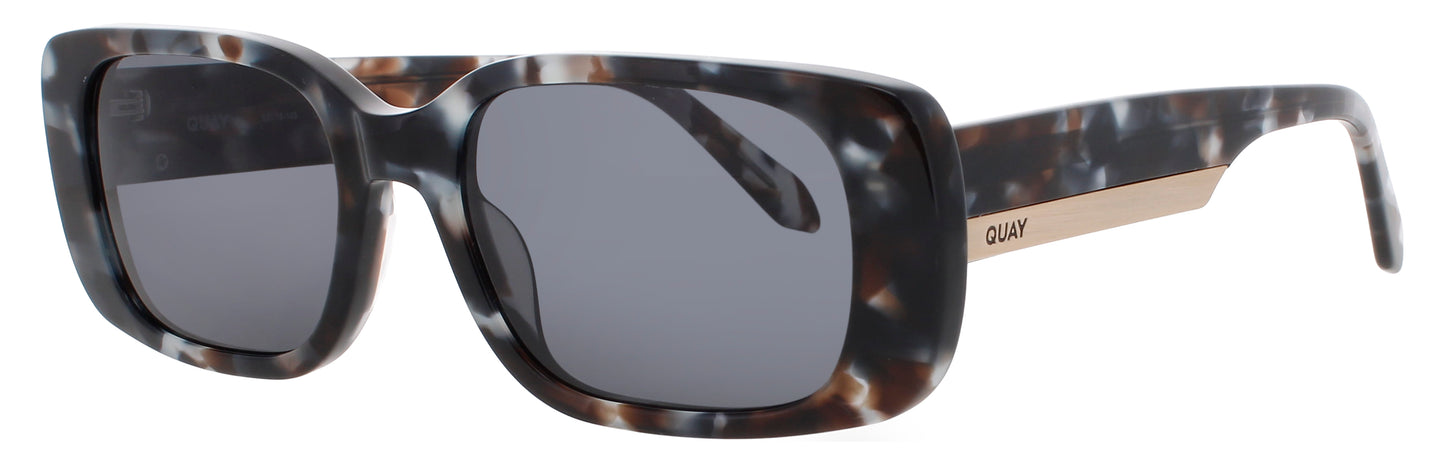 QUAY KARMA Frame STRIPE Lens SMOKE
